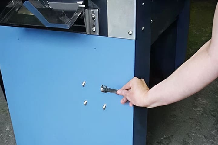 駆動チェーンの点検（伸び具合）